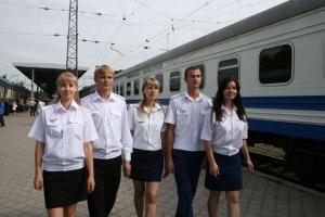 "Укрзализныця" привлечет к работе студентов на время летних каникул 