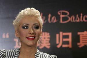 Беременная Кристина Агилера предпочла домашний уют светским тусовкам 