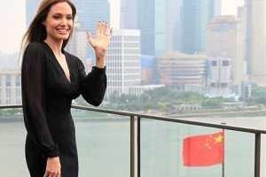 Китайцы ополчились на Анджелину Джоли 