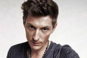 Павел Воля наслаждается отцовством