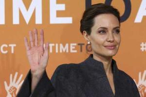 Анджелина Джоли получила титул кавалерственной дамы