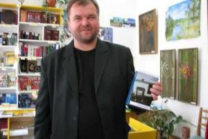 Киевский писатель уехал воевать на восток Украины