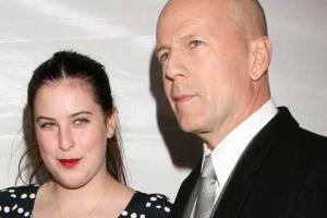 Дочь Брюса Уиллиса показала как папочка проводит свободное время 