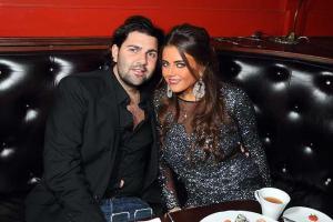 Крутая дочь знаменитого композитора привела мужа на "Новую волну"