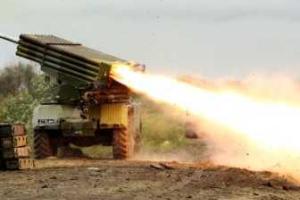 Террористы вновь обстреливают из "Градов" аэропорт Луганска