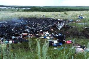 В районе падения самолета обнаружено более 100 тел