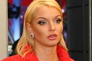 Чтобы быть красивой Волочкова "валяется" в грязи