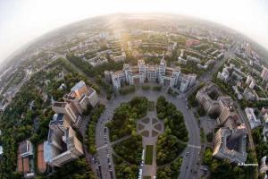 Порошенко поздравил харьковчан с Днем города