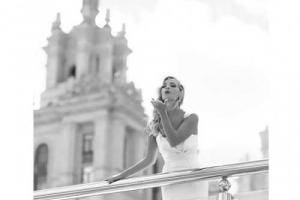 Экс-участница "ВИА Гры" примерила свадебное платье 