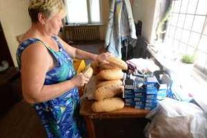 Продукты в магазины Донетчины завозятся, но ассортимент стал меньше