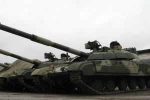 Оружие и военная техника со складов Минобороны будет передаваться для АТО течение 48 часов