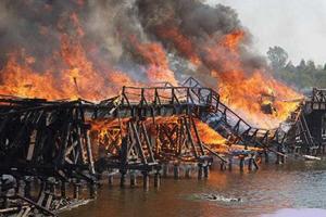 Железнодорожники восстановили 7 мостов и путепроводов на Востоке Украины