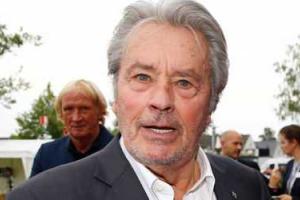 Легендарный актер оказался на больничной койке