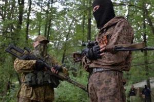 Боевики ЛНР запретили луганчанам звонить родственникам