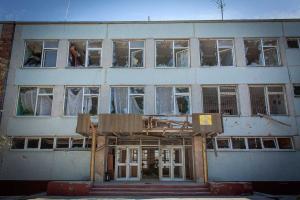 Луганск в полной изоляции и находится на грани выживания