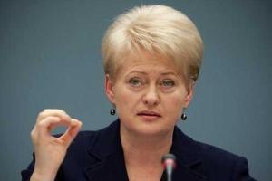 Нам стоит перестать обманывать себя и прекратить слушать вранье Путина - Д.Грибаускайте