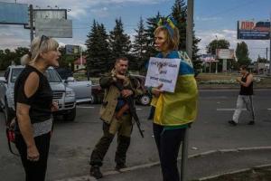 Появилась информация о женщине, которая избивала патриотку в Донецке - А.Геращенко