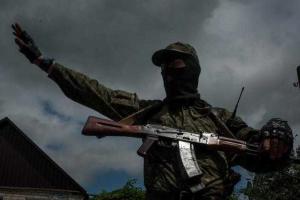 Колонну беженцев расстреляли боевики на Луганщине