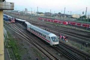 В Германии столкнулись два поезда