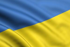 Медучреждения Киева украшают свою территорию государственными символами 