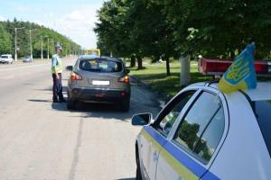 За неправильную парковку ежемесячно штрафуют 200 водителей на Житомирщине