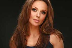 Альбина Джанабаева рвется на сцену