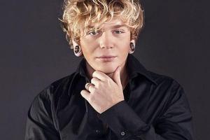 Александр Кривошапко похвастался телом и силой воли 