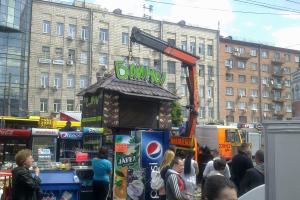 Столичные власти планируют снести незаконные МАФы