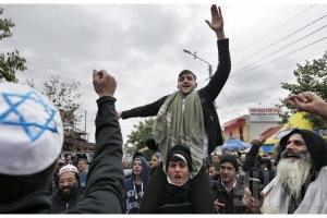В Умани паломник-хасид чуть не утонул во время омовения
