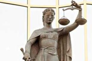 Подозреваемых в убийстве сотрудников ГАИ суд оставил под стражей