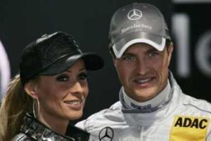 СМИ: Жена Шумахера завела роман с боксером