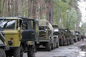 Колонна российской военной техники вновь зашла в Луганск 