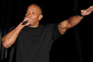 Forbes назвал самого богатого хип-хоп-исполнителя