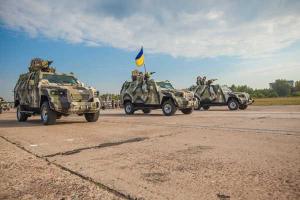 На вооружении гвардейцев в зоне АТО появился бронеавтомобиль "Когуар"