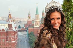 Русской красавице не понравилось свое изображение в похоронном каталоге