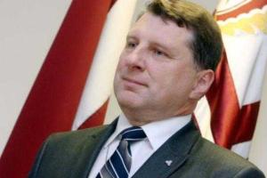 Министр обороны Латвии: Если потребуется, мы застрелим этих "зеленых человечков"