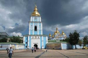 Ученики киевской воскресной школы передадут свои рисунки в зону АТО