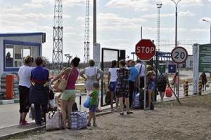 ФМС РФ: с начала апреля в Россию "первично въехало и осталось около 820 тысяч граждан Украины"