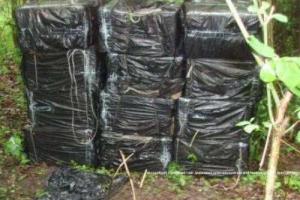 Пограничники продолжают находить у границы бесхозные сигареты