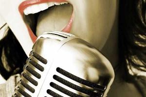 В России очень хотят "заставить" артистов петь вживую