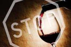 Скрытую рекламу алкоголя предлагает запретить Минэкономразвития 