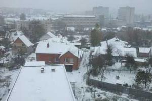 Города Западной Украины накрыл первый снег 