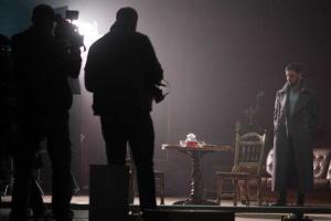 Виталий Козловский покажет обнаженное тренированное тело