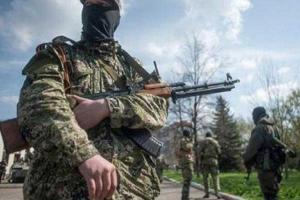 В Луганске по радио приглашают "пройти службу" в ЛНР 
