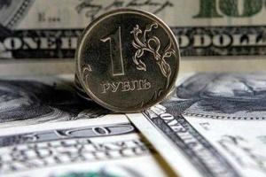 Российским детям расскажут сказку об "отважном рубле"