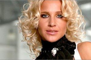 Юлия Ковальчук вновь стала невестой