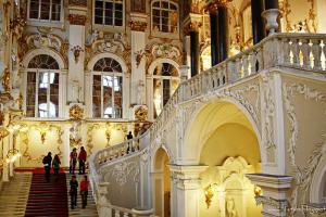 Американский меценат подарила Эрмитажу коллекцию из 74 предметов искусства