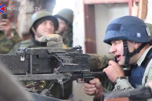 Пореченкова на "сафари" в Донецком аэропорту сопровождал кандидат на пост главы ДНР
