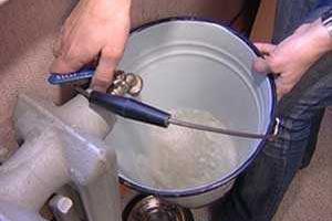 Антрацит: за слив воды из системы центрального отопления - штрафные санкции