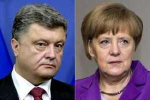 Порошенко обсудил с Меркель ситуацию на Донбассе